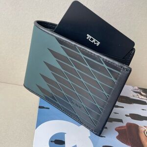 (New+Tag) Tumi wallet ‘rare’ limited edition (men) double billfold
